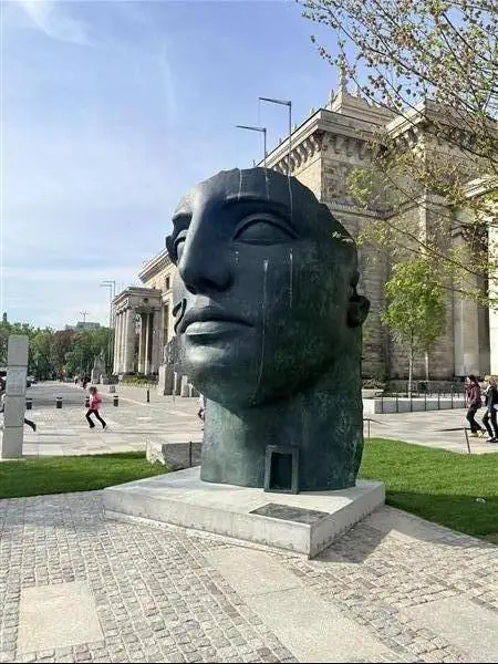 Tindaro Screpolato — Plac Defilad, Warsaw · photo 13