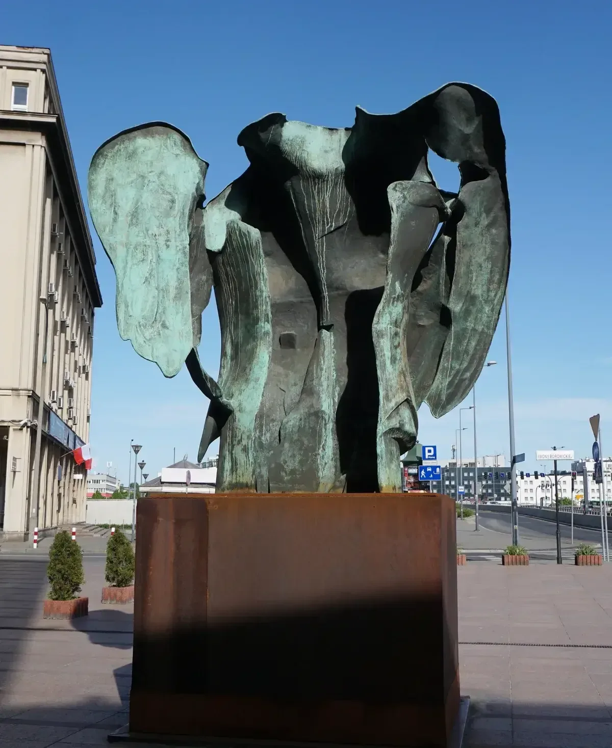 Igor Mitoraj Nascita di Eros bronze sculpture, forecourt of Opera Krakowska, ul. Lubicz 48, Kraków — permanent public art
