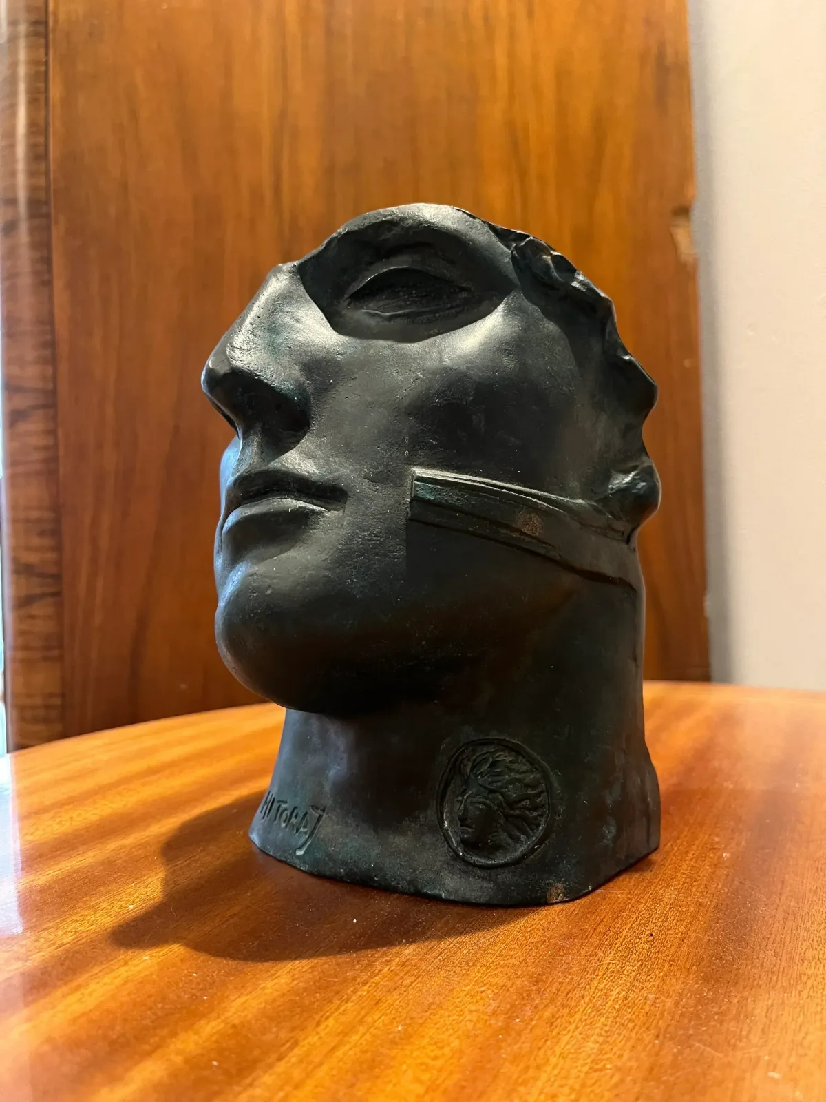 Bronzekopf — Igor Mitoraj