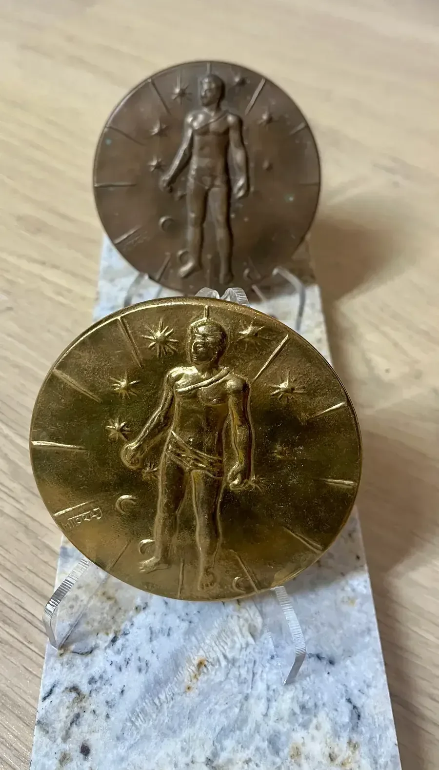 Artcurial Mitoraj medal — gilt edition, obverse