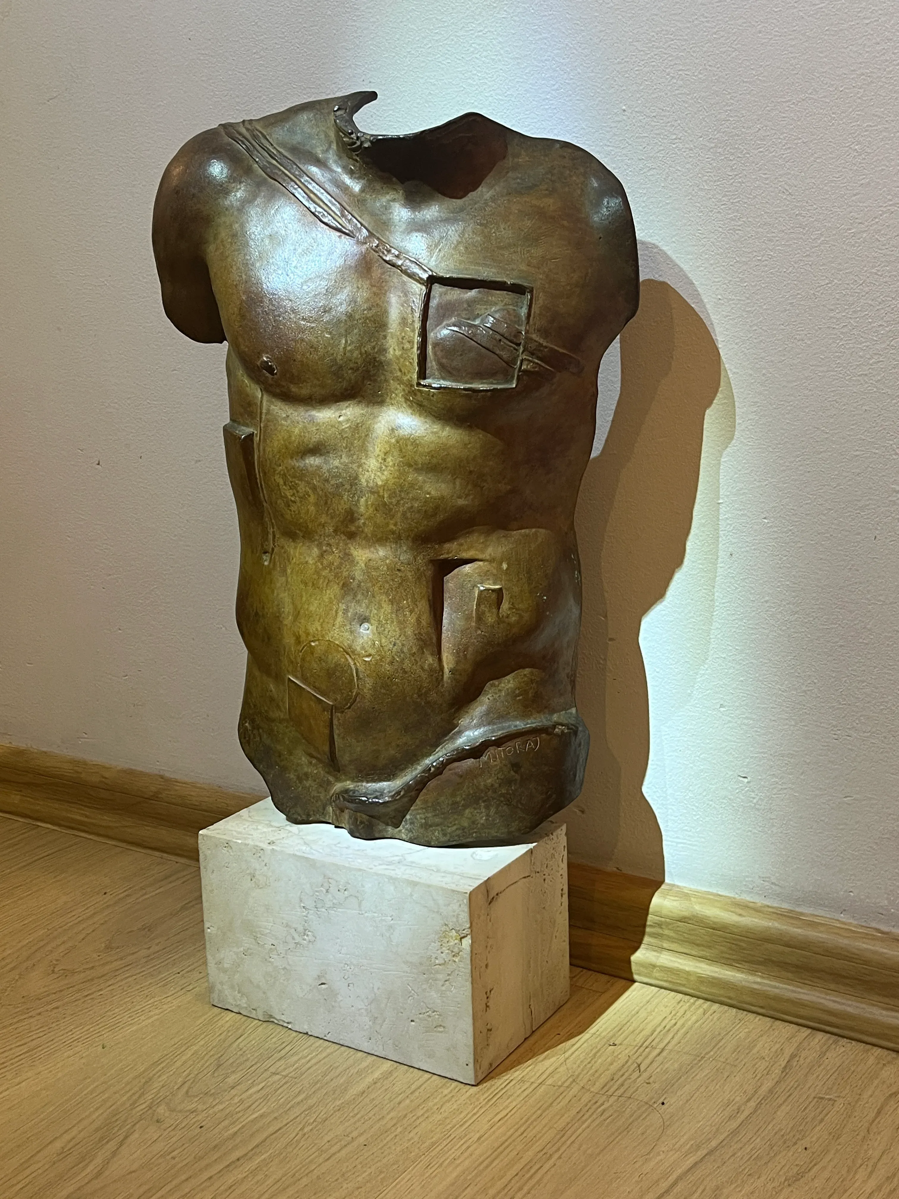 Persée (1988) — Braune Patina — Igor Mitoraj