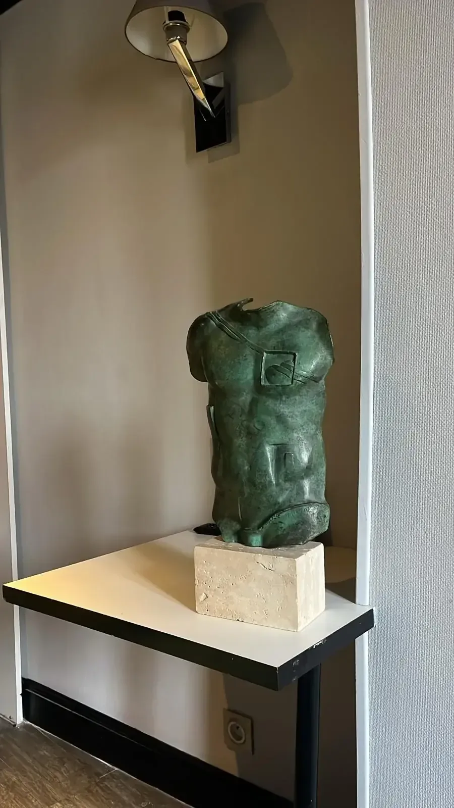 Persée (1988) — Igor Mitoraj, green patina bronze, front view, Ed. 999 + AP