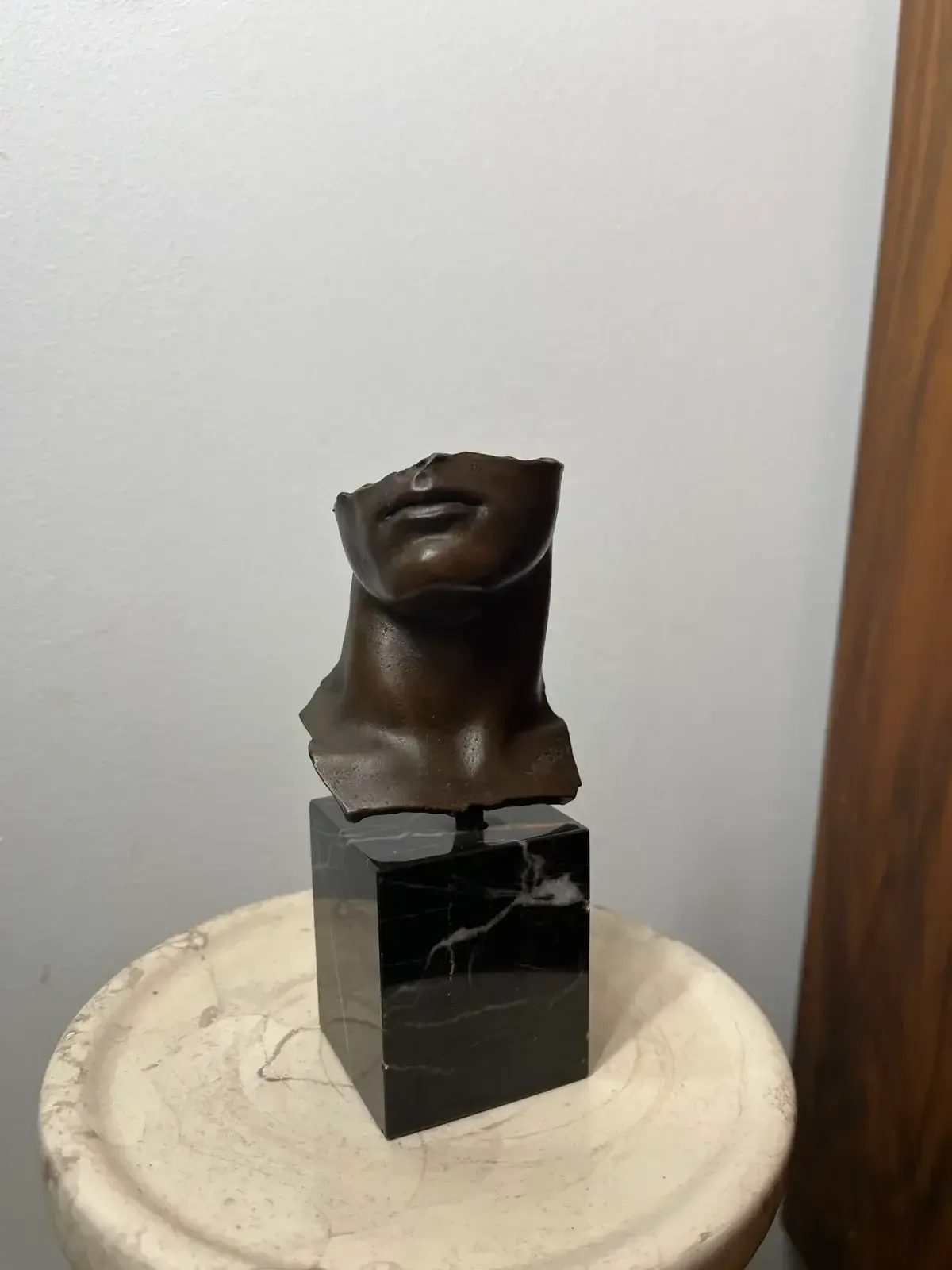 Portrait d'Homme (1984) — Igor Mitoraj, bronze, medal patina, three-quarter view