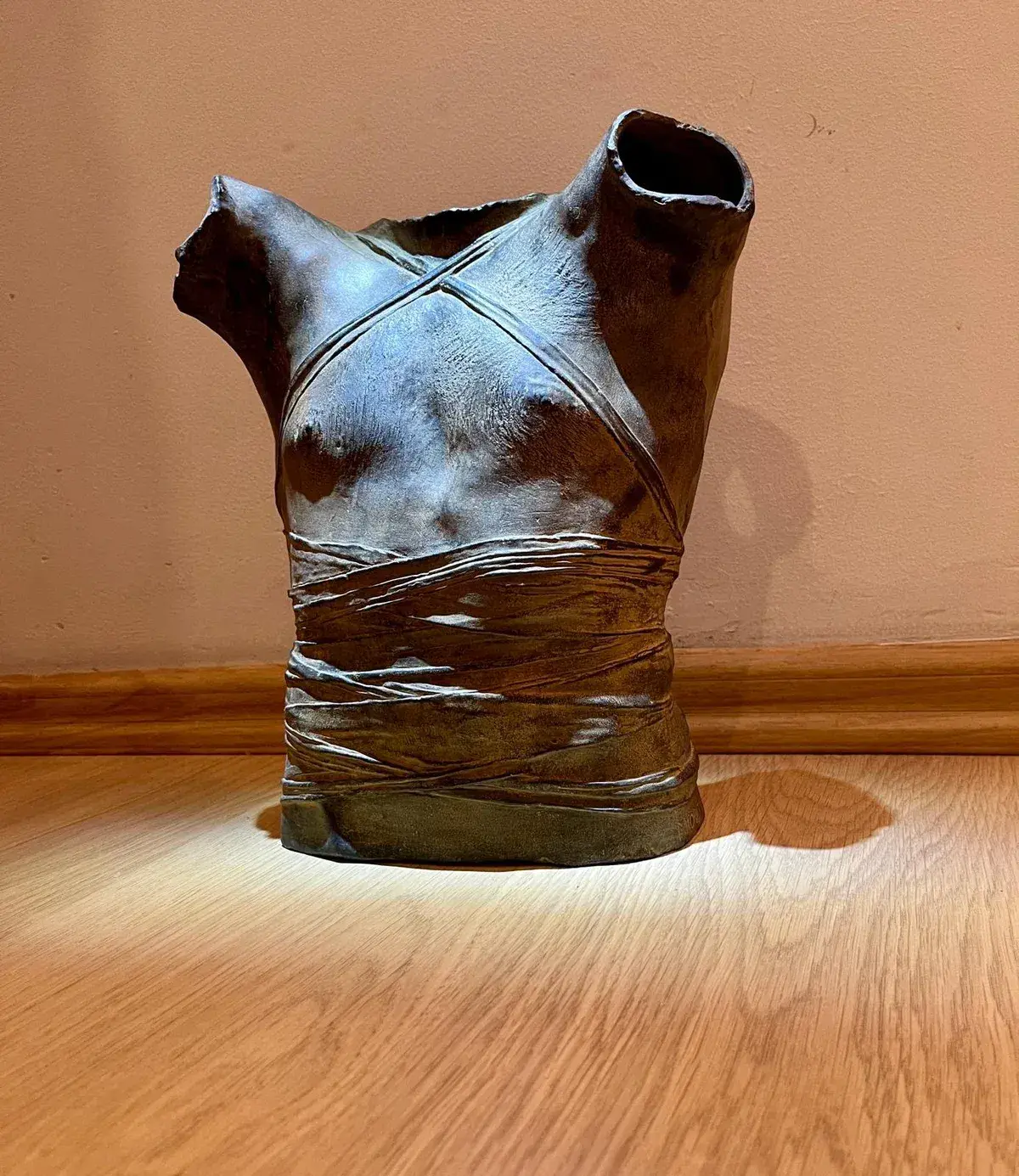 Corazza (1987) — Igor Mitoraj, bronze breastplate, edition II/V